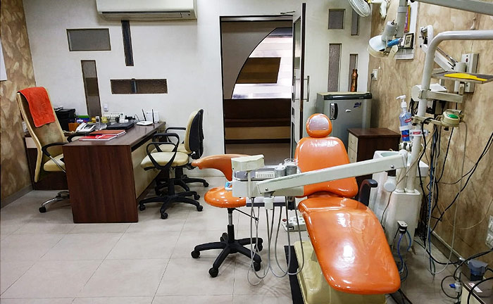 Aastha Dental Care & Implant Centre, Satellite - Dentists in Ahmedabad